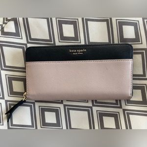 Kate Spade wallet-taupe and black.